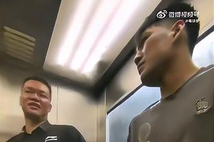 Bạo lực mạng? Vũ Lỗi Vi Bác bị cuốn: Thằng hề cút khỏi đội tuyển quốc gia, bi ai của bóng đá Trung Quốc
